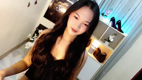 Snapshot of caitlin_x chatting on 09.14.25 caitlin online show from 09.14.25