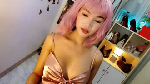Snapshot of caitlin_x chatting on 05.07.26 caitlin online show from 05.07.26