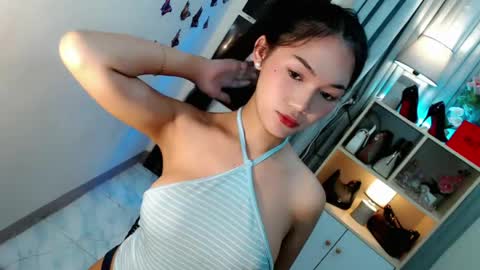 Snapshot of caitlin_x chatting on 05.17.26 caitlin online show from 05.17.26