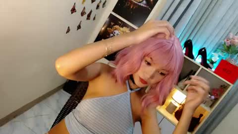 Snapshot of caitlin_x chatting on 06.20.26 caitlin online show from 06.20.26