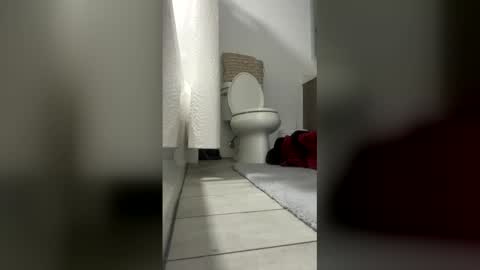 Snapshot of cal1988 chatting on 04.03.26 Horny hubby online show from 04.03.26