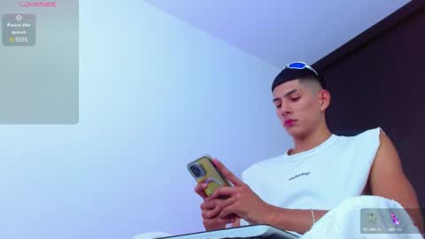 Snapshot of calavalerio chatting on 03.08.25 Valerio online show from 03.08.25