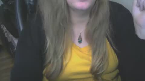 Snapshot of calcavorix chatting on 04.11.26 Calie online show from 04.11.26