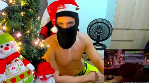 Snapshot of calihotcaliente27 chatting on 12.26.24 calihotcaliente27 online show from 12.26.24