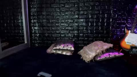 calliope_dark online show from 01.04.25