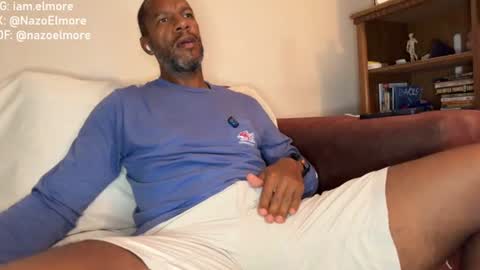 My name is Robert  Dont be shysay hi I love to chat. For requests or dirty talk please use tips  online show from 06.15.26