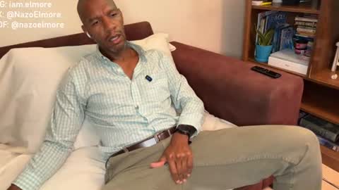 My name is Robert  Dont be shysay hi I love to chat. For requests or dirty talk please use tips  online show from 06.18.26