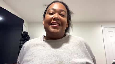 Snapshot of cals9x chatting on 01.01.25 camzxoxox online show from 01.01.25