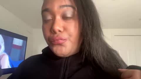 Snapshot of cals9x chatting on 01.03.25 camzxoxox online show from 01.03.25