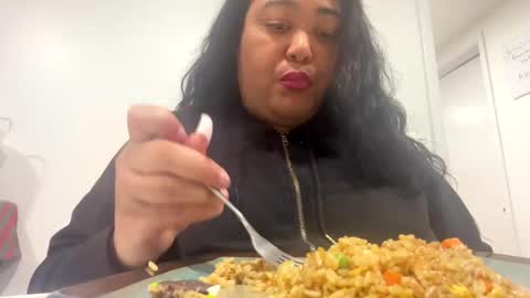 Snapshot of cals9x chatting on 02.06.25 camzxoxox online show from 02.06.25