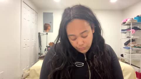 Snapshot of cals9x chatting on 02.17.25 camzxoxox online show from 02.17.25