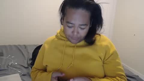 Snapshot of cals9x chatting on 10.13.25 camzxoxox online show from 10.13.25