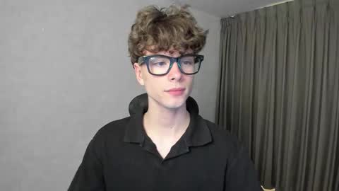 Snapshot of calvin_loves_you chatting on 02.08.26 Hey I am Calvin online show from 02.08.26