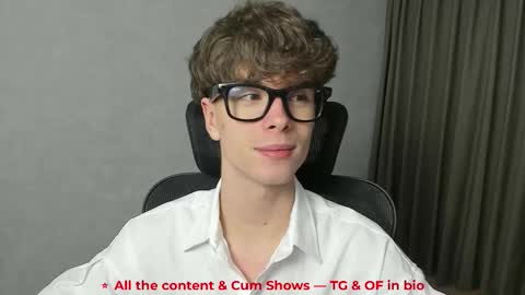 Hey I am Calvin  online show from 02.11.26