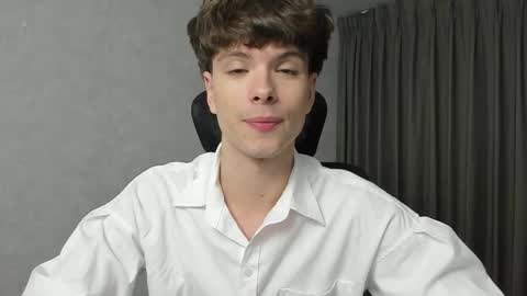 Snapshot of calvin_loves_you chatting on 03.06.26 Hey I am Calvin online show from 03.06.26