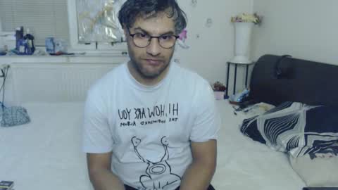 Calvinjohnlad online show from 12.04.25