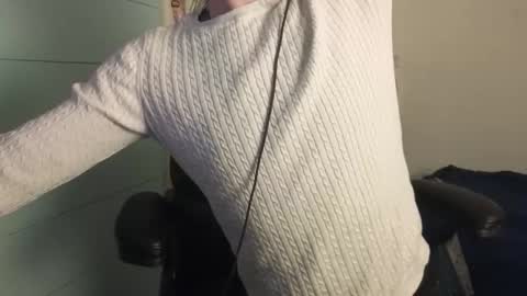 Snapshot of calypsocabal chatting on 11.02.25 Calypso online show from 11.02.25