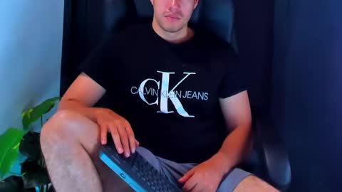 camara110 online show from 01.13.25