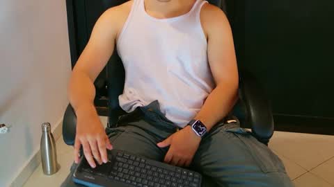 camara110 online show from 01.24.25