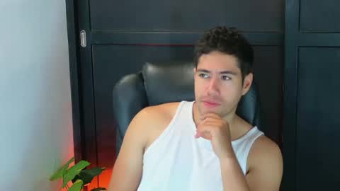 camara110 online show from 10.04.25