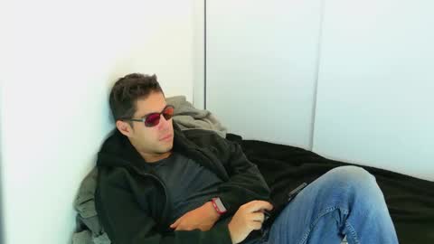 camara110 online show from 10.29.25