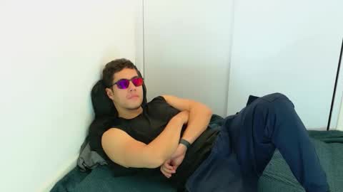 camara110 online show from 10.30.25