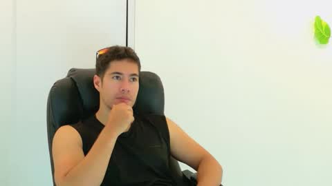 camara110 online show from 11.01.25