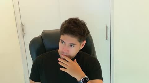 camara110 online show from 12.23.25