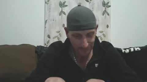 Snapshot of camaro383ci1994 chatting on 01.18.25 Chillaxin lets talk online show from 01.18.25