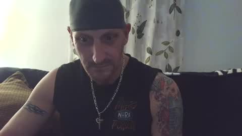 Snapshot of camaro383ci1994 chatting on 01.22.25 Chillaxin lets talk online show from 01.22.25