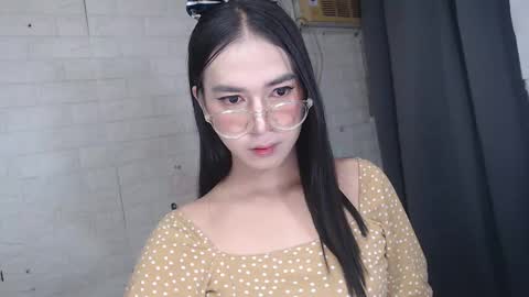 camela_star online show from 02.01.25