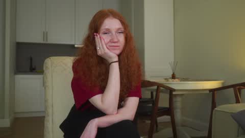 Snapshot of camelliabaumgart chatting on 08.06.26 Maria online show from 08.06.26