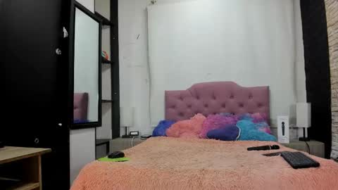 cameron_april online show from 11.25.25