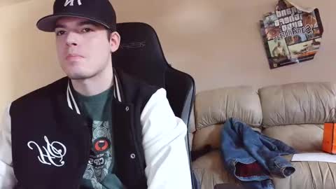 Snapshot of camerondt chatting on 12.02.25 camerondt online show from 12.02.25