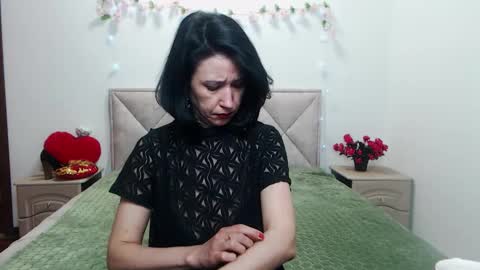 Snapshot of cameronenns chatting on 03.25.26 Cameronenns online show from 03.25.26