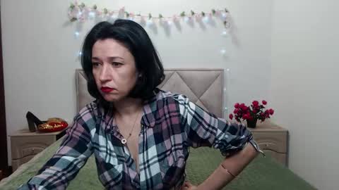 Snapshot of cameronenns chatting on 03.26.26 Cameronenns online show from 03.26.26