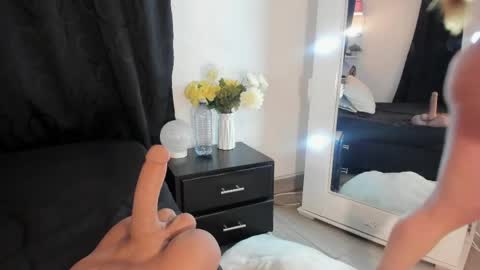 Camila cruz online show from 05.27.26