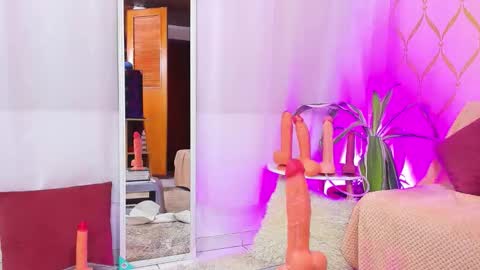 Camila online show from 09.26.25