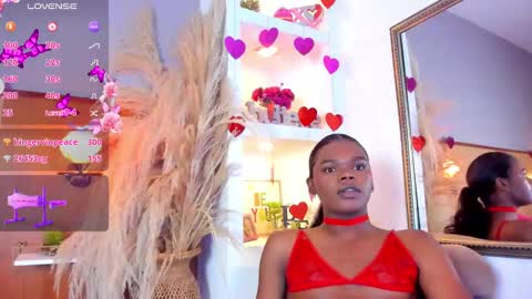 Snapshot of camiestrada chatting on 02.15.25 camiestrada online show from 02.15.25