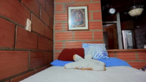 Snapshot of camii19y chatting on 10.03.25 camii19y online show from 10.03.25