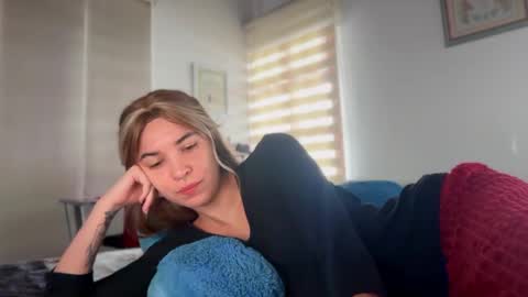 Snapshot of camii19y chatting on 11.28.25 camii19y online show from 11.28.25