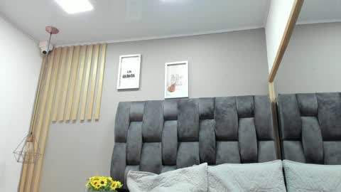 Snapshot of camila__herrera chatting on 12.13.24 Camila online show from 12.13.24