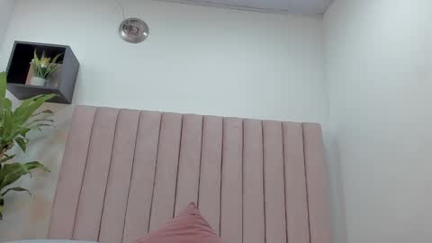 Snapshot of camila__herrera chatting on 02.07.25 Camila online show from 02.07.25