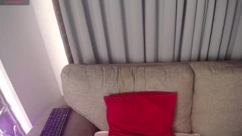 Snapshot of camila_belen chatting on 02.28.25 Camila online show from 02.28.25