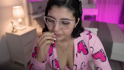 Camila buitrago online show from 01.22.25