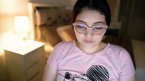 Camila buitrago online show from 11.21.25