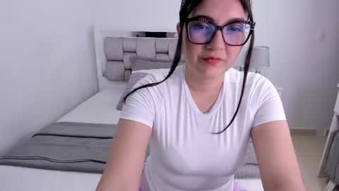 Snapshot of camila_buitrago chatting on 06.30.26 Camila buitrago online show from 06.30.26