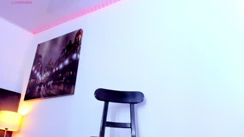 Snapshot of camila_coxx chatting on 12.22.24 s online show from 12.22.24