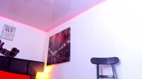 Snapshot of camila_coxx chatting on 12.24.24 s online show from 12.24.24