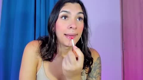 Snapshot of camila_coxx chatting on 01.04.25 s online show from 01.04.25